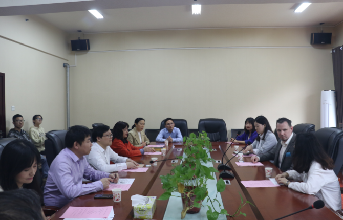 1556264931414011682.png 会谈.png