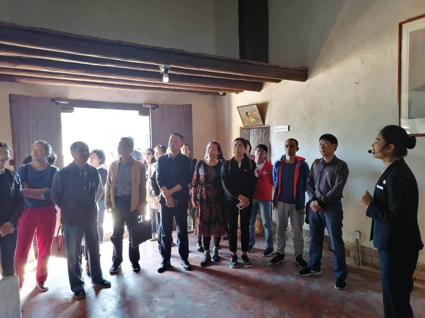 会计学院开展“重温革命历史，感悟红色文化”主题党日活动