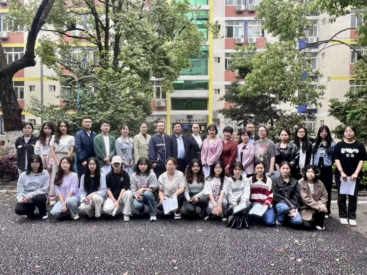 开展安全检查，共筑平安宿舍——会计学院开展宿舍安全检查工作