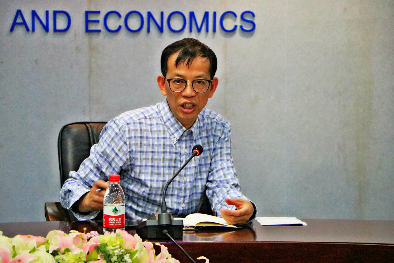 会计名家伍中信教授为考研复试学子“传经送宝”