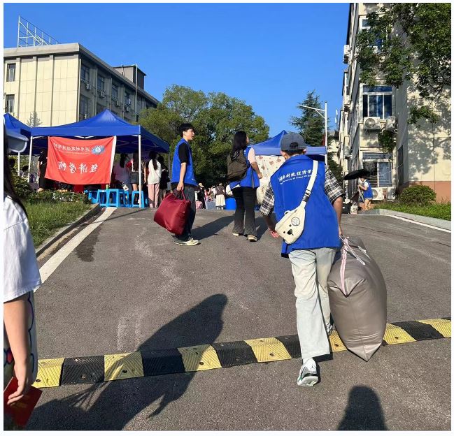 1694401180537003181.jpg 1694401180537003181.jpg