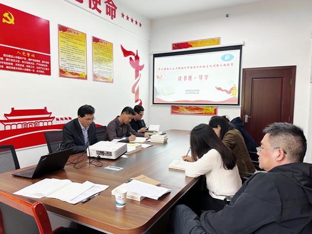 1684138958910093816.jpg 导演现场.jpg