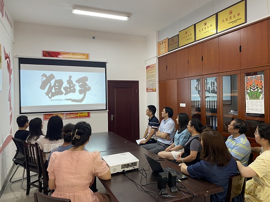 1656640958418055606.jpg 观影6.30.jpg