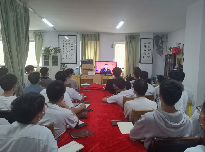 1665915292290060225.png 333333.png