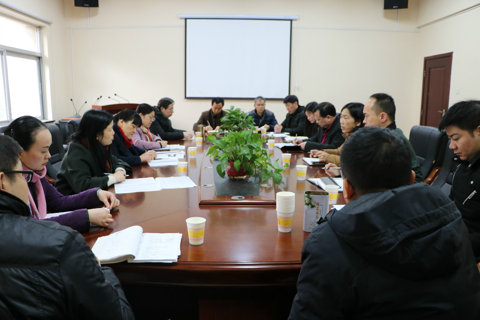 王颖梅部长带队督查会计学院开学教学工作