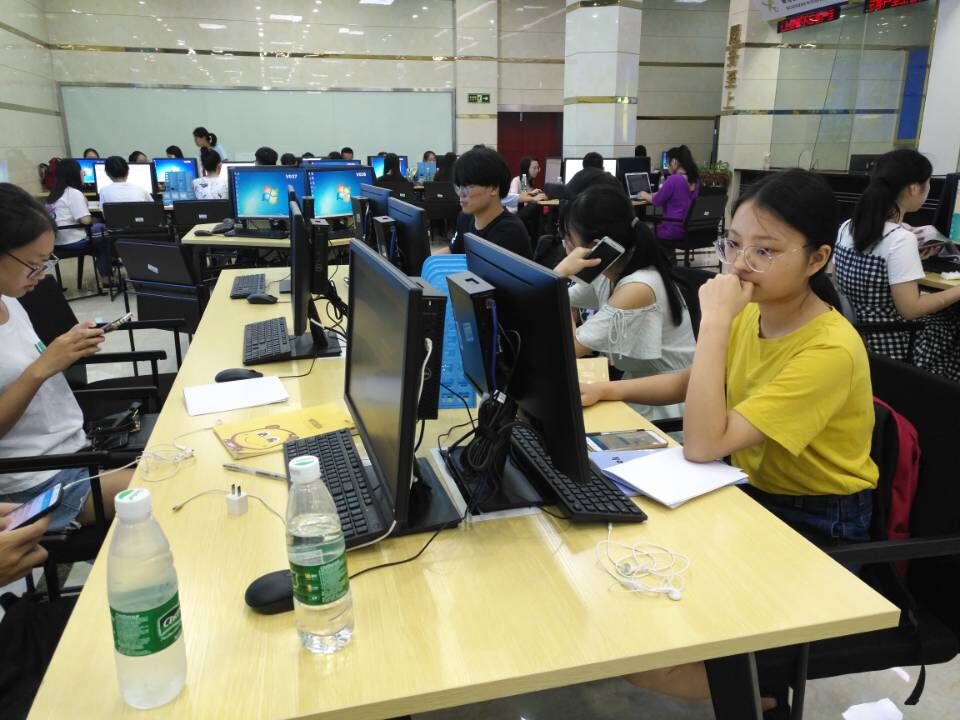 世界杯官网举办企业模拟经营竞赛