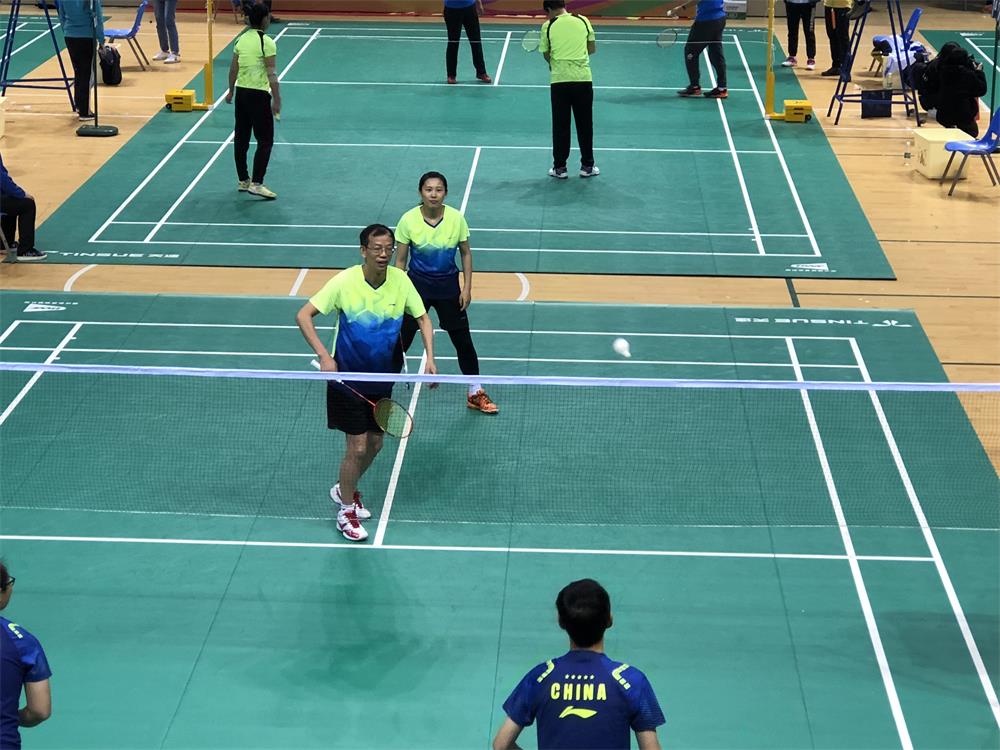 1541993696751027999.jpg 微信图片_20181112111851羽毛球3.jpg