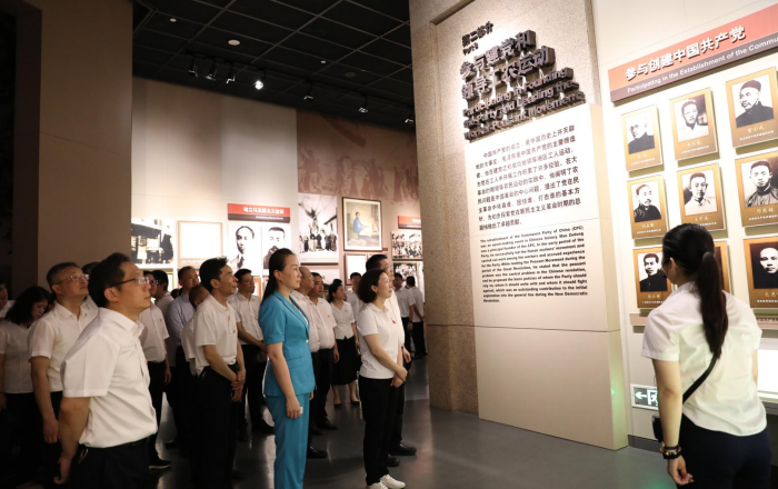 1688464716452006694.png 毛泽东生平展、专题展.png