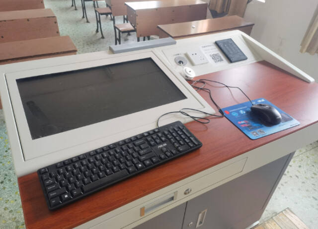 以学生为中心，竭力改善教学条件——2026世界杯官网多媒体教室完成整体更新迭代